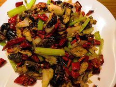 -喝丢一只鞋辣炒海鲜小烧烤(三八广场店)