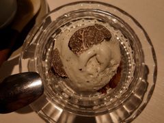 黑松露冰淇淋-怡情荟•海鲜青岛菜(五四广场旗舰店)