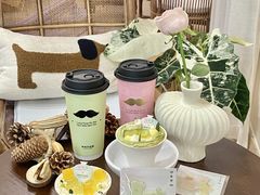 -山与蓝·轻糖鲜果蛋糕(勒泰店)