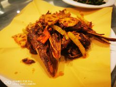 -侬佳蒸菜馆(听潮店)