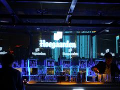 -异次元·LIGHT HOUSE·美食酒廊·休闲露台