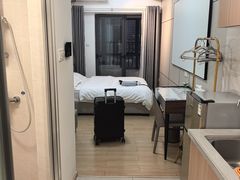 -凯美悦·雲端巨幕City View·Apartment(广州花地湾地铁站店)