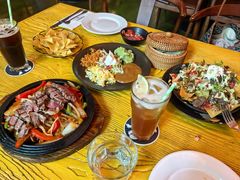 -Pistolera Mexican Cantina女枪手墨西哥餐厅(碧云路店)