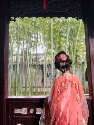 -一揽芳华汉服旗袍体验馆(拙政园店)