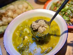 酸菜肉丸汤-思博半步颠小酒馆(梦时代店)