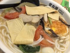 -蒙自源米线大王(花园城商场店)