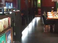 大堂-肉魁屋·烧肉·烧鸟·酒场(高新店)