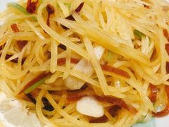 酸辣土豆丝-满园烤鸭·春饼(太原街万达店)