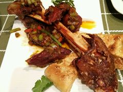 烤羊腿-巴扎美食·新疆菜·西域歌舞表演餐厅(新疆大厦店)