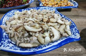 Stir-fried Pork Tenderloin with Mushrooms
