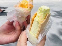 -詹爷爷乌节路街头冰淇淋