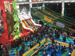 -蒙特利亲子乐园