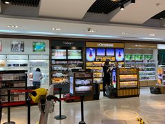 -日上免税店(三径路t3店)