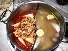 -左庭右院鲜牛肉火锅(金山万达店)