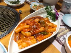 -唯成•韩国炭火烤肉 유성고기