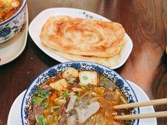-叶新小吃店(来凤小区总店)
