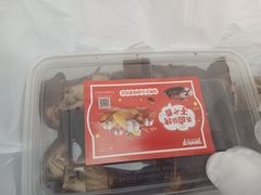 -张鸭子重庆特产卤味小吃(未来国际店)