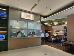 -潮界(LU·ONE凯德晶萃广场店)