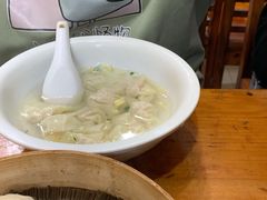 小馄饨-上海特色小笼店(铁岭路90弄小区店)