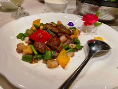 黑椒爆炒雪花牛肉粒-皇朝会.经典传统粤菜(外滩店)