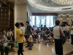 等位区-稻香酒家·33年老字号·港式粤菜(富邦中心店)