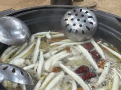 -濠轩阁特色生蚝火锅(水湾路店)