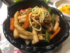 牛肉炒年糕-本家韩国烤肉(青岛万象城店)
