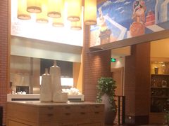 -香格里拉鱼跃地中海西餐厅·牛排披萨