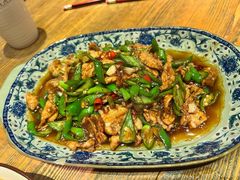 -胡桃里音乐餐厅(陶溪川店)(川湘赣菜·世界百大酒庄直供红酒·音乐表演)
