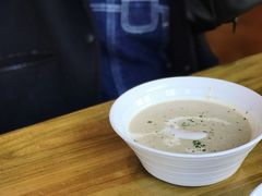 奶油蘑菇汤-安妮意大利餐厅(世贸天阶店)