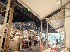 -渝信川菜 · 川味家常菜(财富购物中心店)