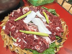 -潮汕·草根牛肉档(上海荟聚城市集市店)