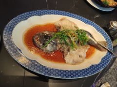 -荣誉海鲜酒楼(海湾店)