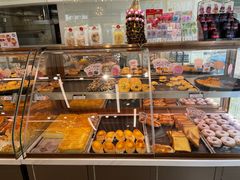 面包甜点陈列柜-Caidie Bakery采蝶轩(人民东路店)