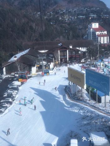 江原道《鬼怪》取景—龙平度假村滑雪场