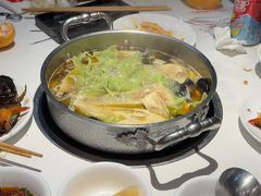 -七欣天香辣蟹火锅(闵行浦江欢乐颂店)