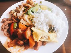 -七彩云南古滇温泉山庄