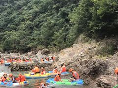 -安吉龙王山峡谷漂流