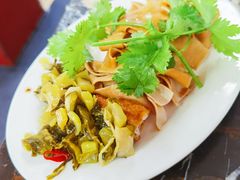 -乌文新澄海卤鹅店