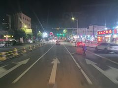 -蚝堡海鲜·威海菜·海肠捞饭·烧烤·亚洲吃蚝公司(幸福门店)