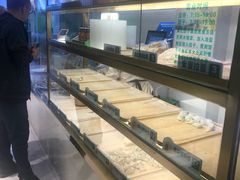 面包甜点陈列柜-袁亮宏饺子云吞(侯家桥菜场店)