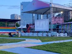 -巨鹏飞梦幻海岸