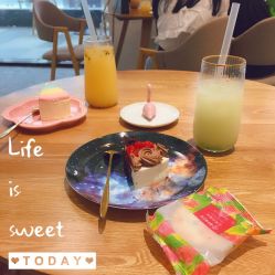 彩虹慕斯-hy coffee美容美甲护肤