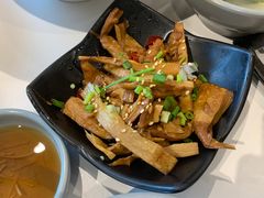 油焖笋-馋三尺蟹粉小笼(人民广场店)