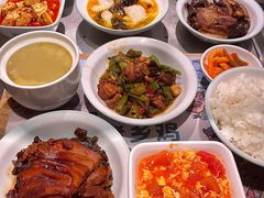 -老乡鸡(上海白玉兰广场店)