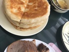 -李连贵酒家熏肉大饼(昆明街店)