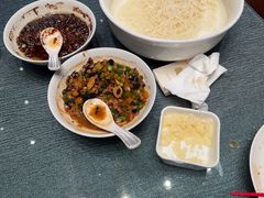 -凤凰园烤鸭店·唐山菜·传承花椒肉(老唐丰路店)
