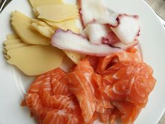 -东方红海鲜百汇(国际大厦店)