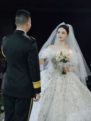 -台湾蔡美月婚纱租赁