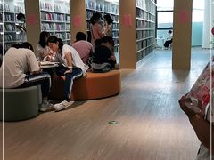 -广州市白云区图书馆